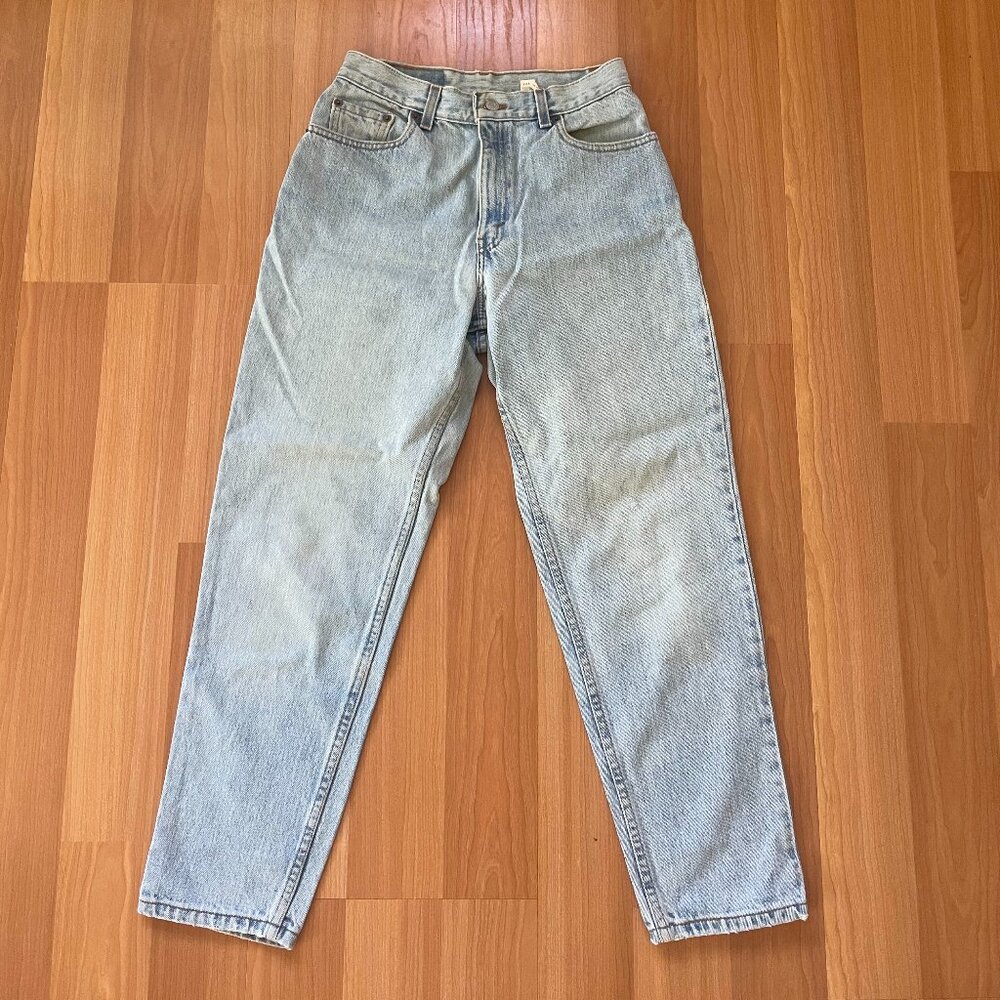 Vintage 550 Levi's Relaxed Fit Tapered Leg Light Blue Jean
